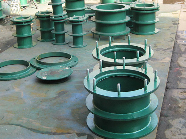 ���Է�ˮ�׹܏�(qi��ng)����ܷ�������ܴ��p������(d��ng)�����й¶