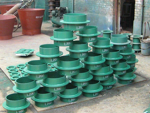 �������Է�ˮ�׹ܾ��Ѓ�(y��u)���ķ�ˮ���ܺ��m����